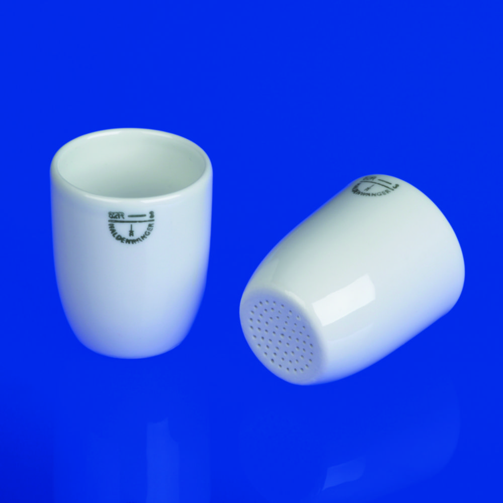 Kelímky Gooch s perforovanou základňou, porcelán, vysoký tvar